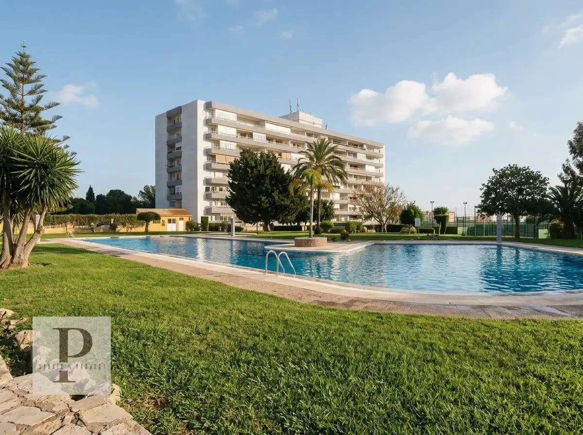 Swimming pool of Flat for sale in Torremolinos  with Air Conditioner, Heating and Private garden