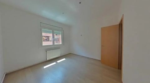 Sabadell (Barcelona). EN RENTABILIDAD (se vende alquilado, no se puede visitar ni hipotecar).