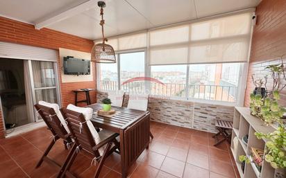 Terrasse von Wohnung zum verkauf in  Sevilla Capital mit Klimaanlage, Terrasse und Abstellraum