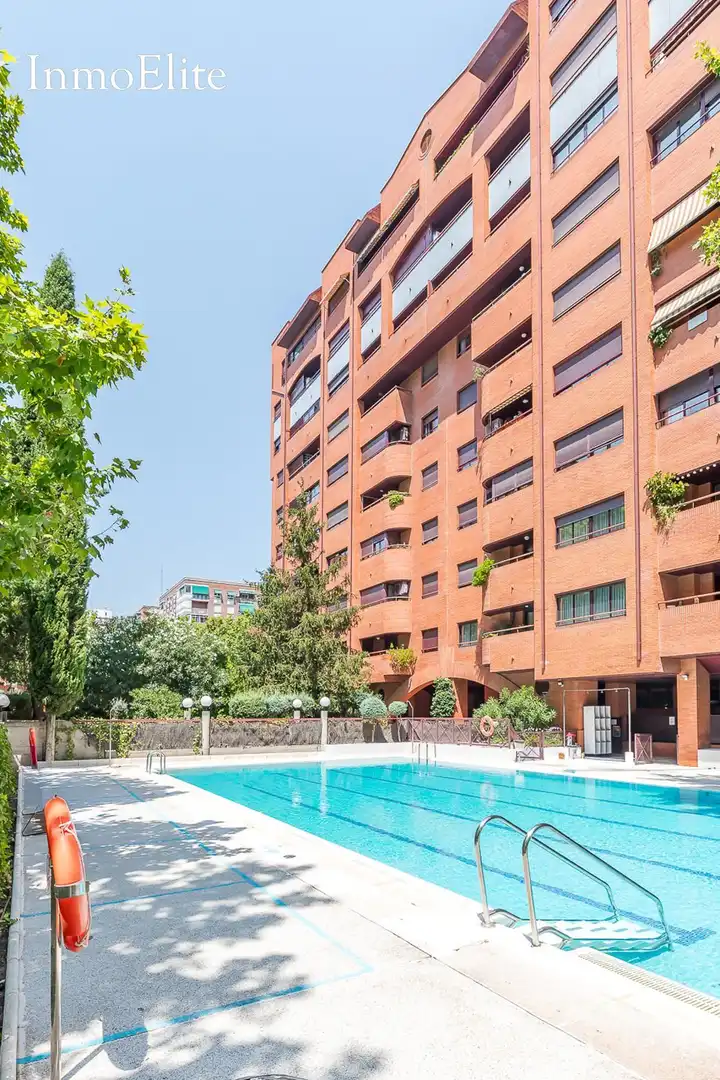Vista exterior de Piso en venta en Madrid con Aire acondicionado, Calefacción y Parquet