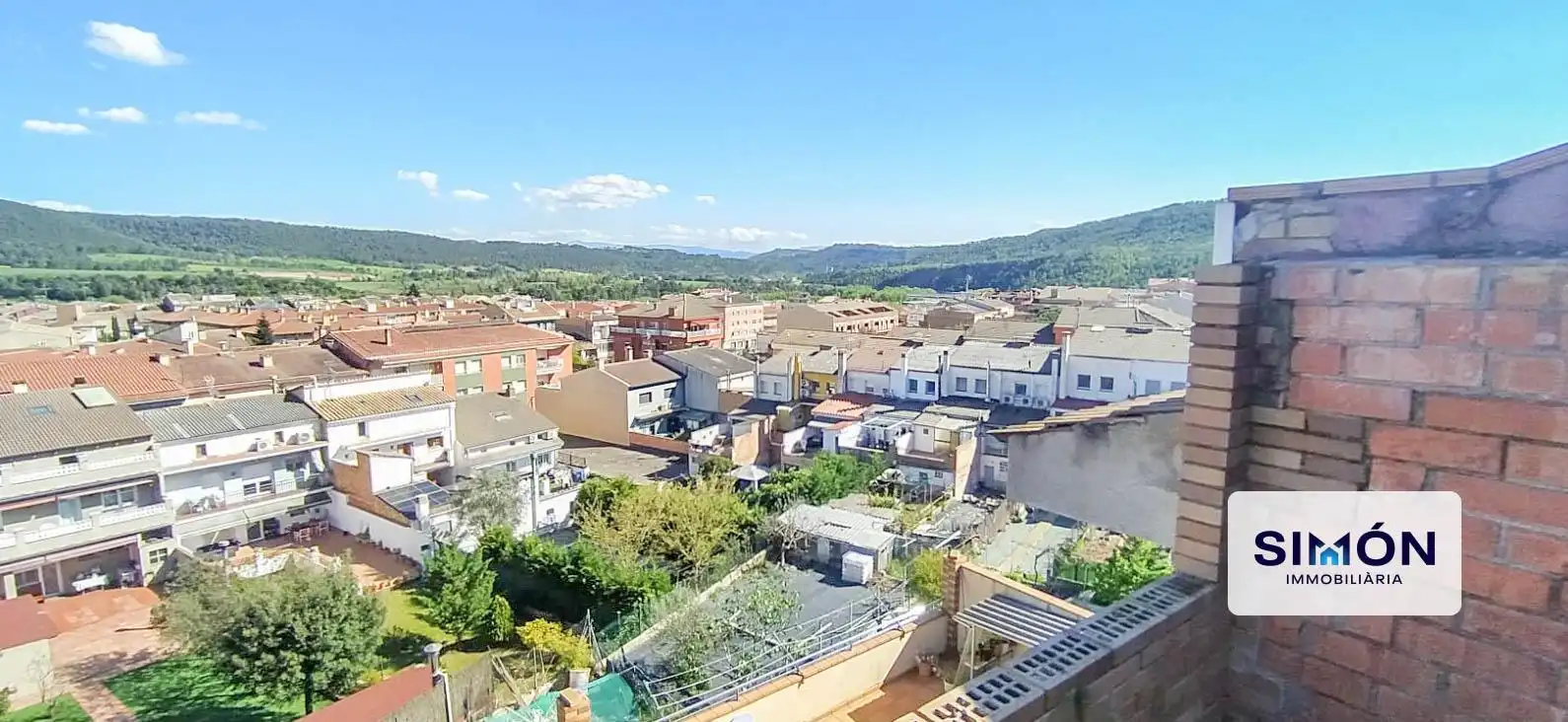 Vista exterior de Casa adosada en venda en Balsareny