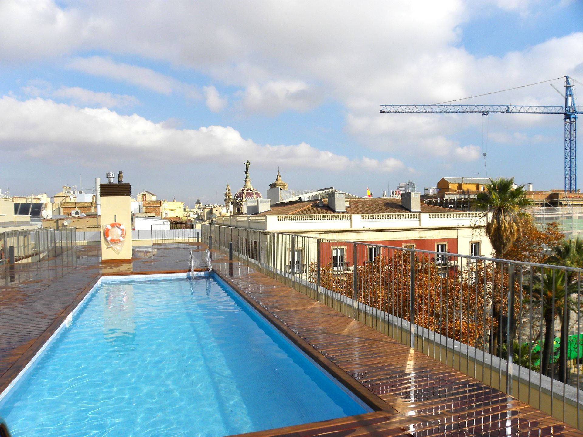 Piscina de Pis en venda en  Barcelona Capital amb Aire condicionat, Calefacció i Traster
