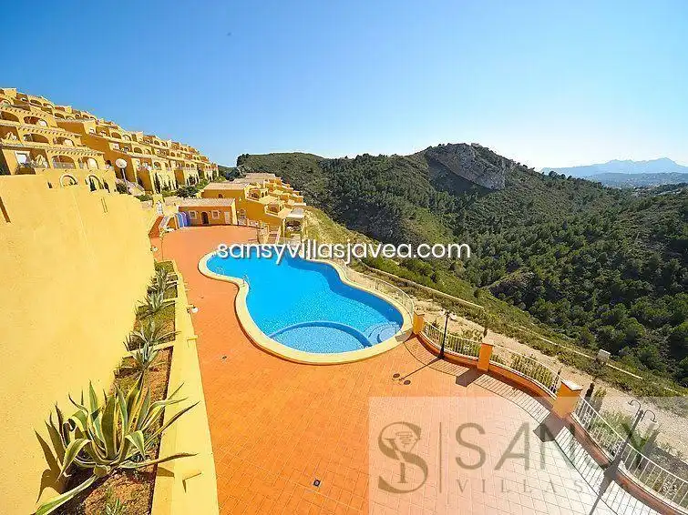 Apartament amb piscina en venda a Centro