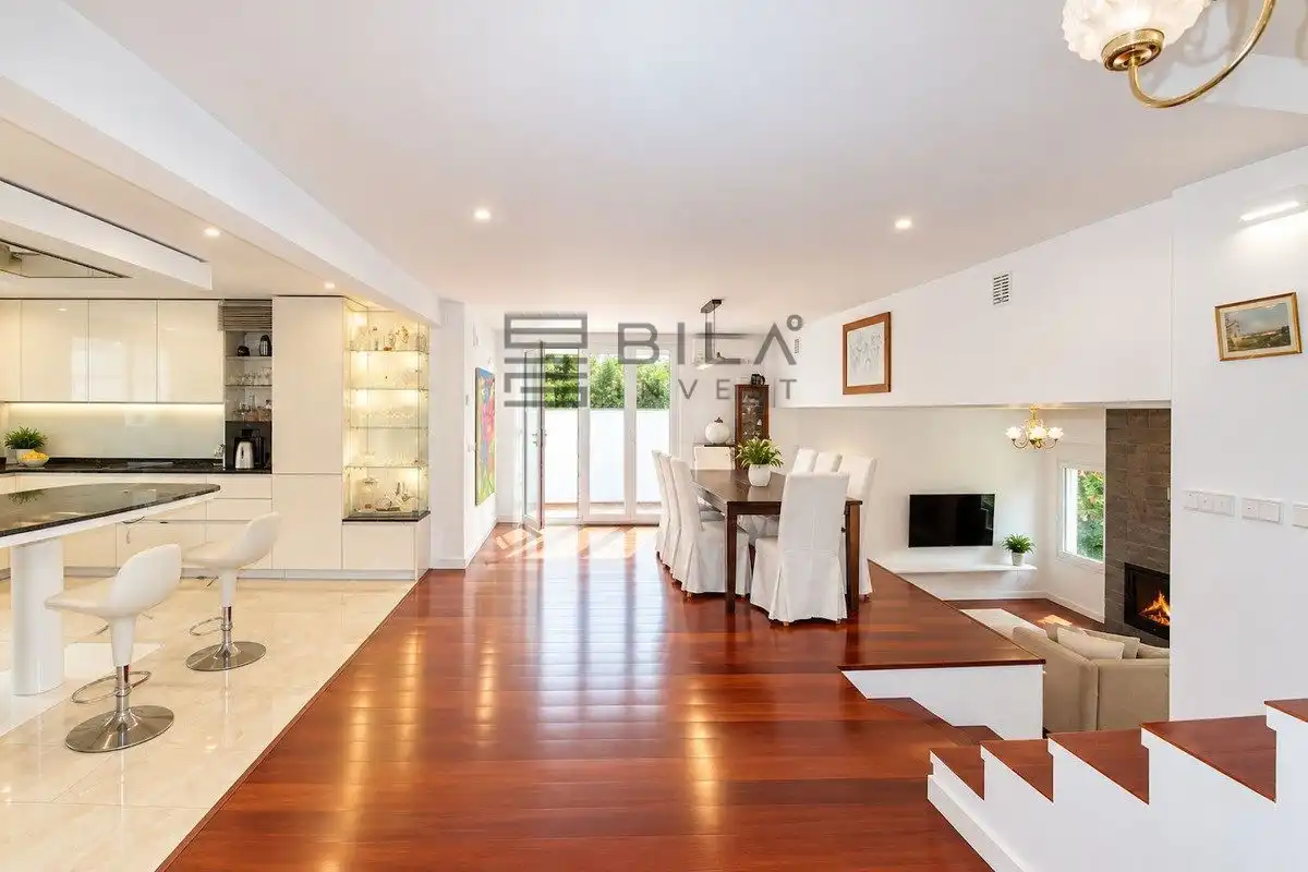 Villa avec piscine à vendre à Ricmar, imagen 2