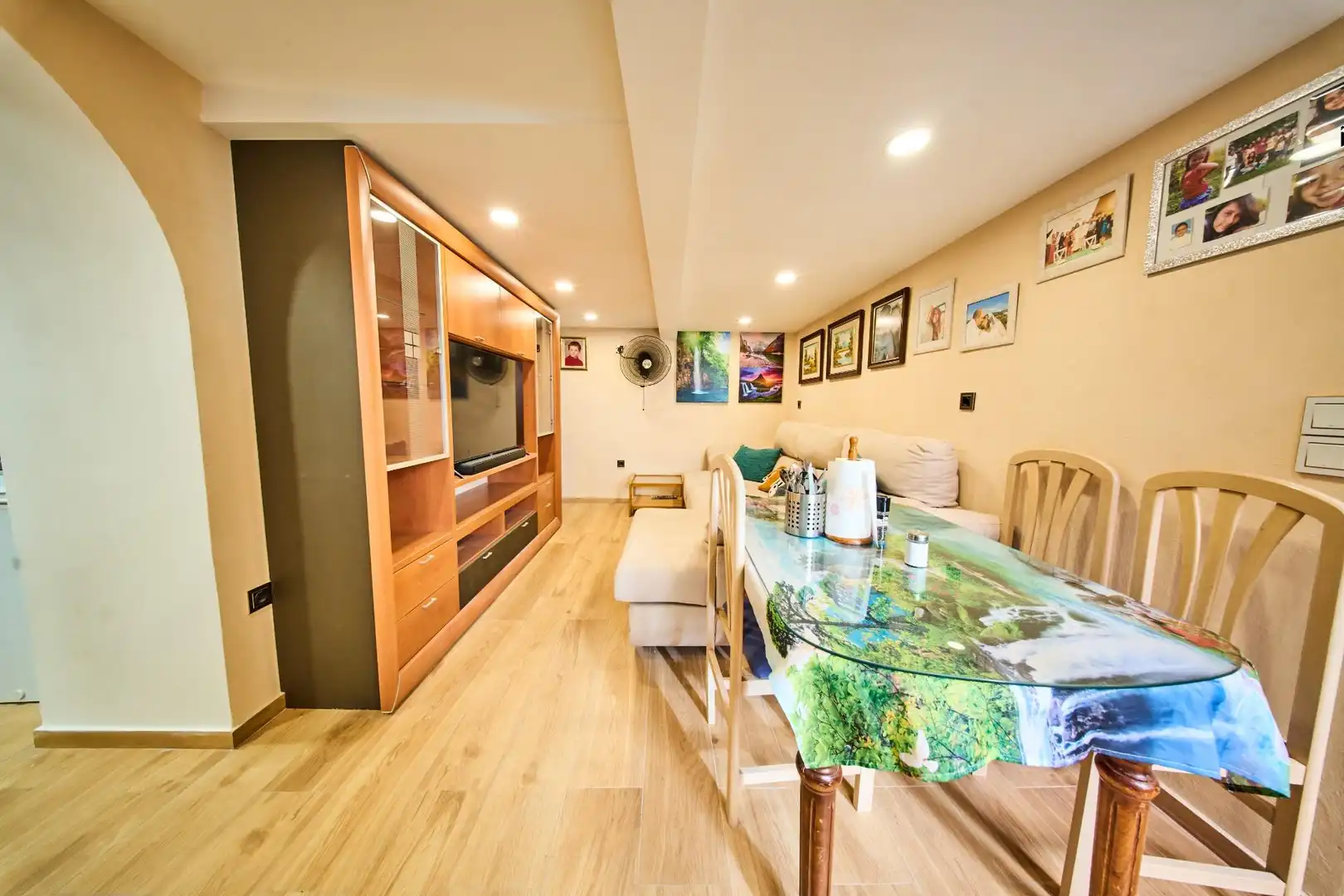 Casa adosada en venda en Residencial Triana - Barrio Alto