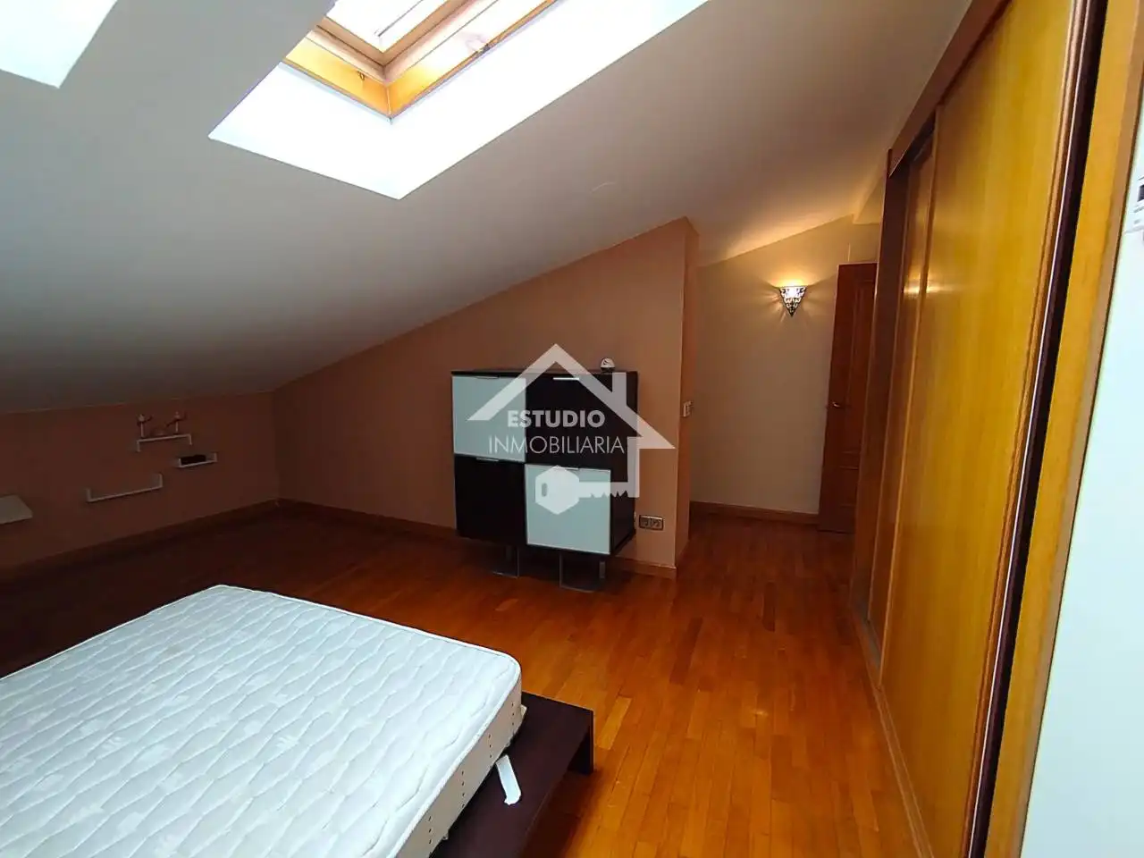 Dúplex en venta en Viana con Calefacción y Balcón