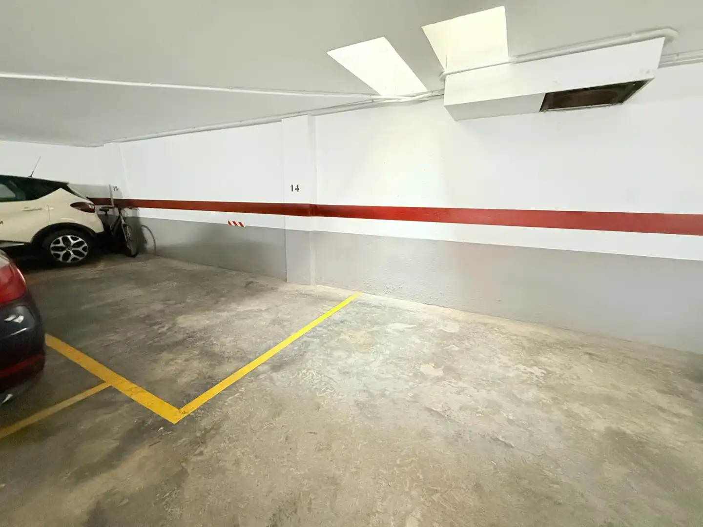 Parking de Piso en venta en Valencia con Parquet y Terraza