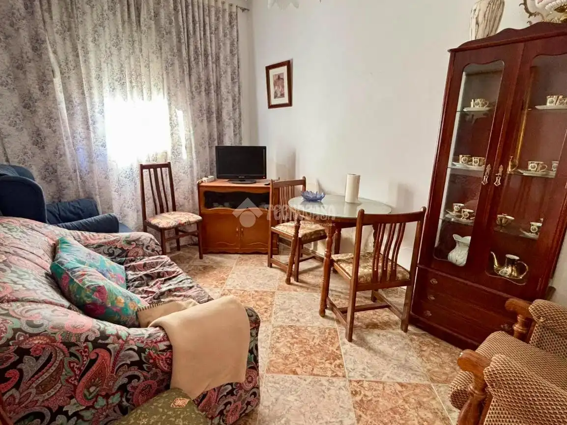 Sala d'estar de Casa adosada en venda en Jódar amb Terrassa i Balcó