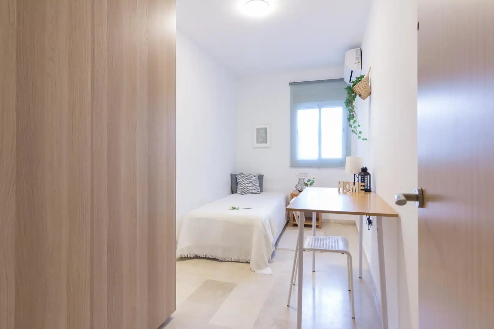 Bedroom of Flat for sale in Coria del Río  with Air Conditioner, Heating and Terrace