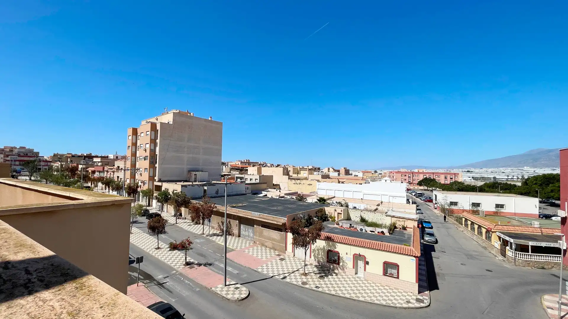 Vista exterior de Àtic en venda en Roquetas de Mar