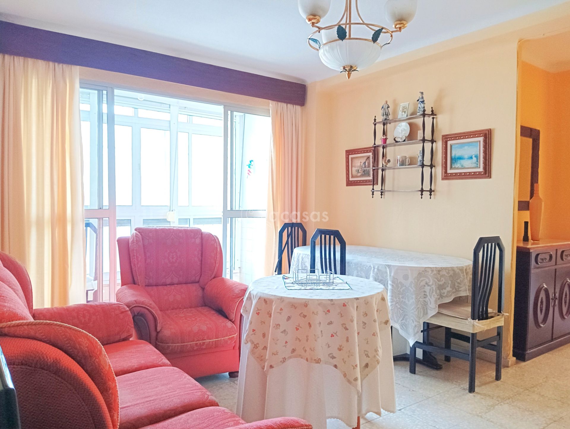 Sala de estar de Piso en venta en Torremolinos con Amueblado, Horno y Lavadora