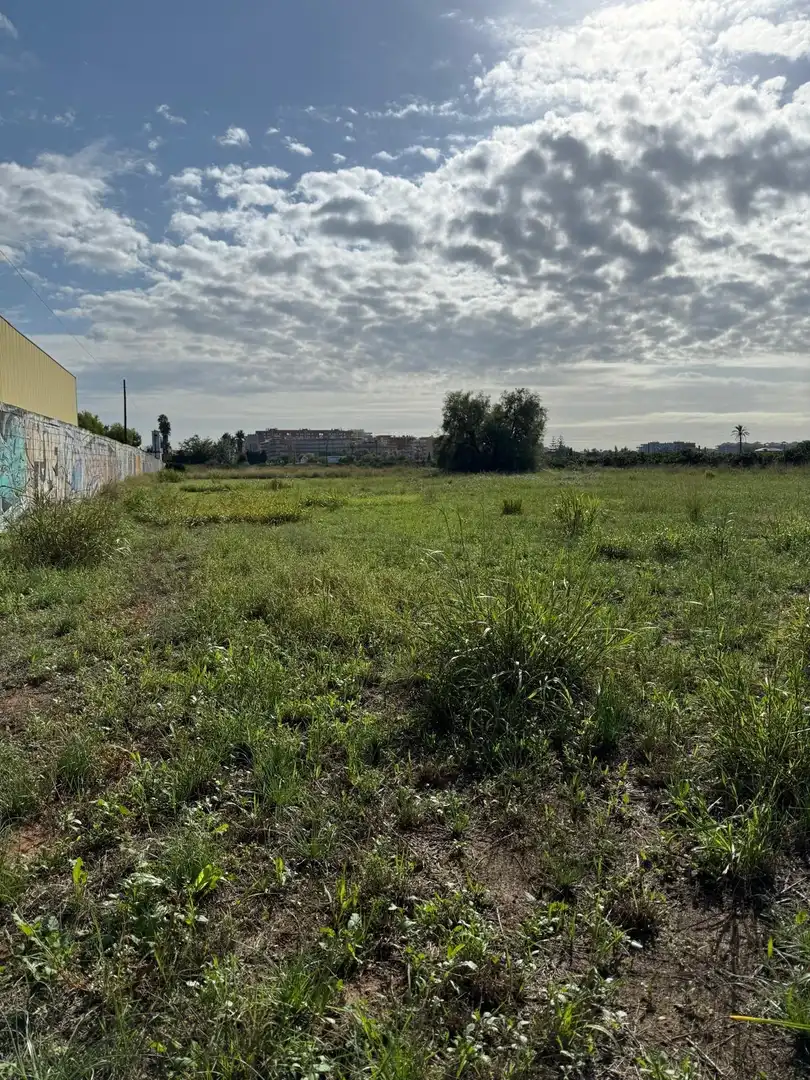 Land for sale in Poio