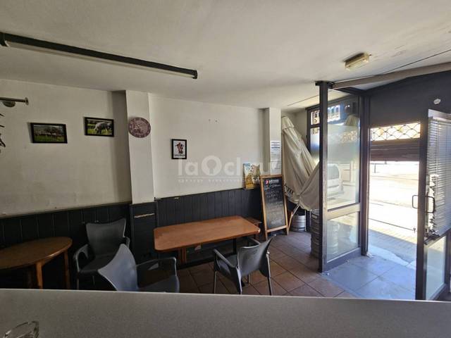 Local comercial en Alquiler en Calle Barcelona en Tona