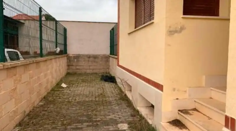 Casa adosada en venta en Villamayor de Calatrava con Calefacción, Jardín privado y Terraza