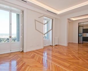Pis de lloguer en  Madrid Capital amb Calefacció, Parquet i Terrassa