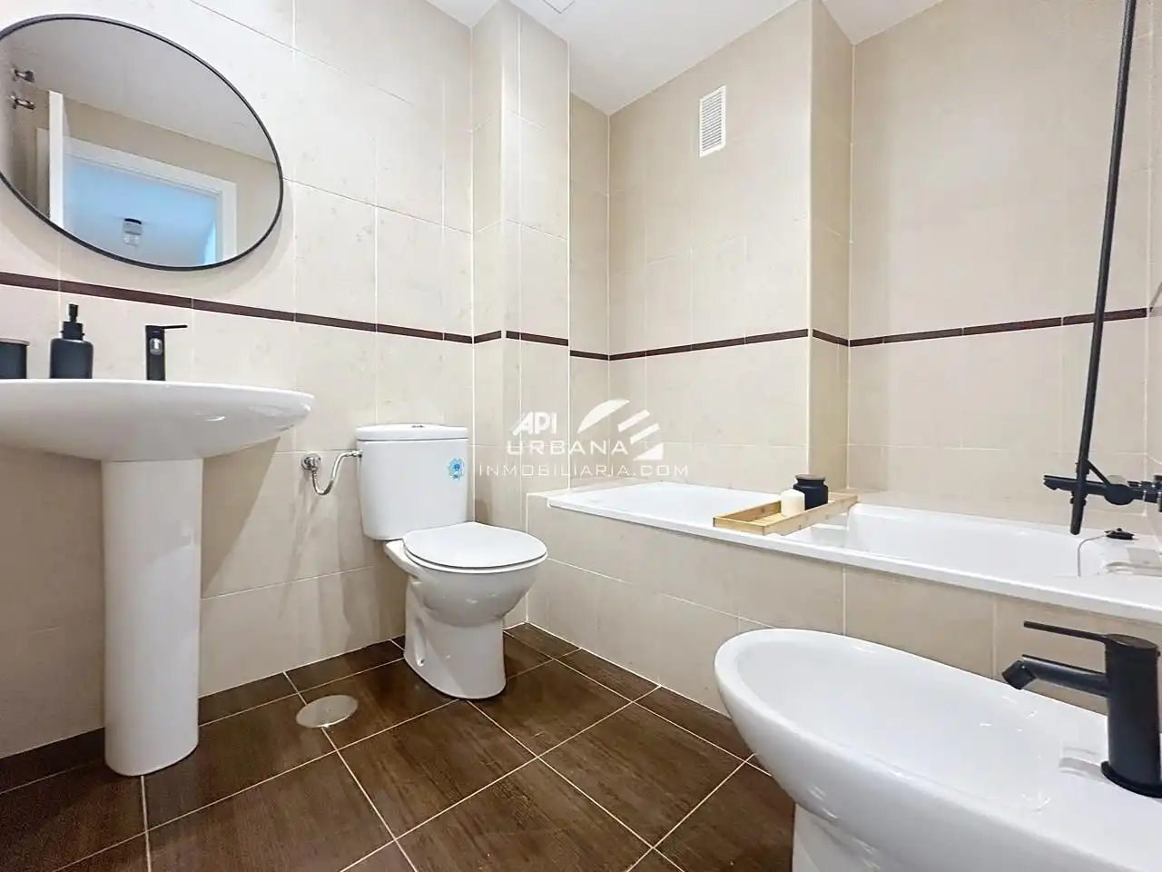 Bathroom of Flat for sale in Lucena  with Terrace and Storage room
