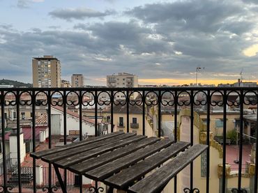 Oficina amb balcó en venda a Centre - Barri Vell