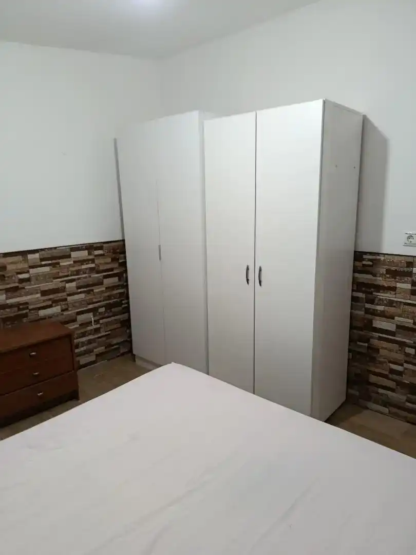 Dormitori de Apartament de lloguer en Boqueixón amb Aire condicionat, Moblat i Forn