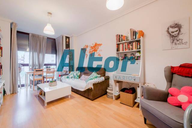 Piso en Venta en N/A en Cuatro vientos