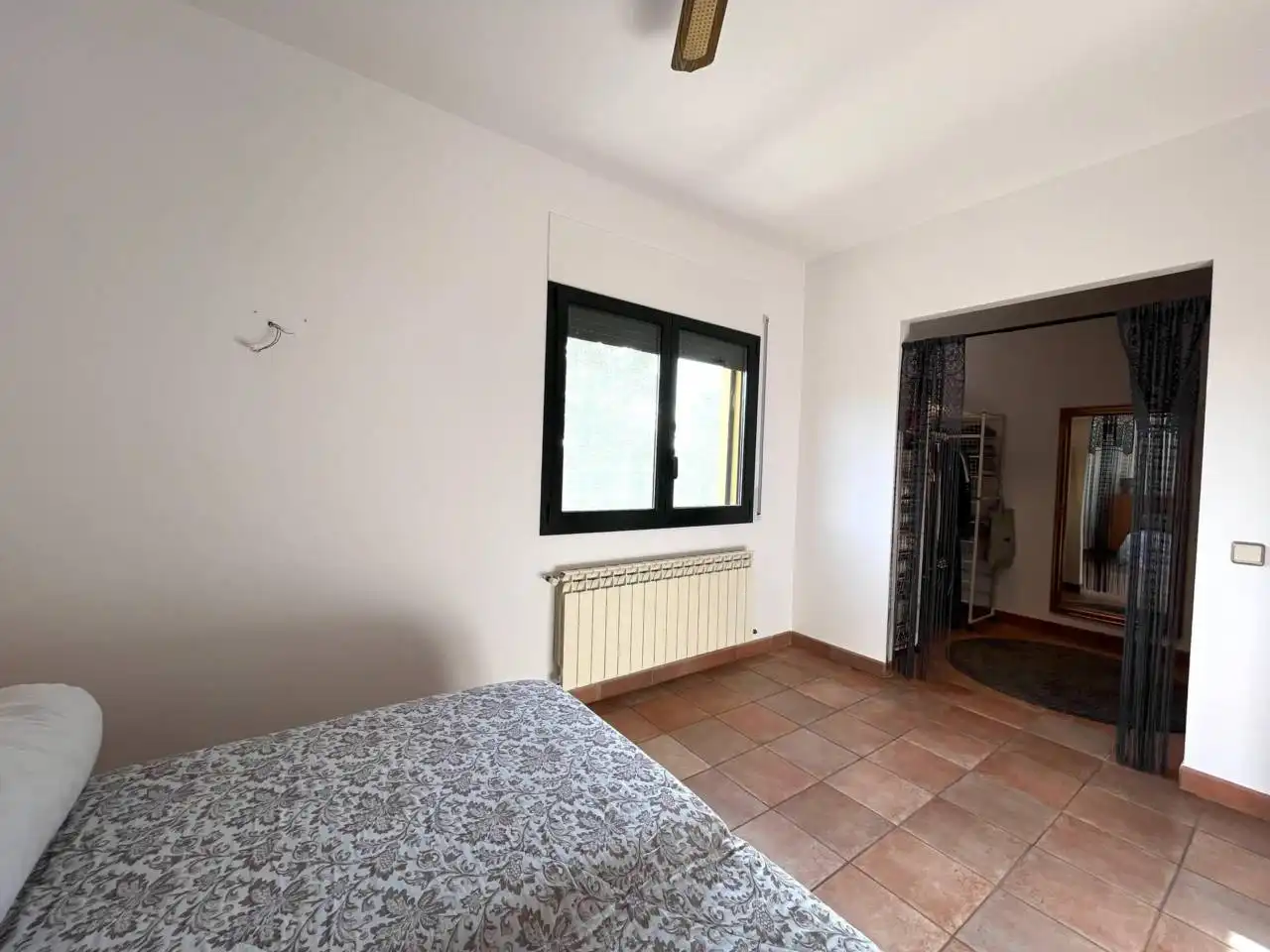 Habitación de Casa o chalet en venta en Girona con Calefacción, Jardín privado y Terraza