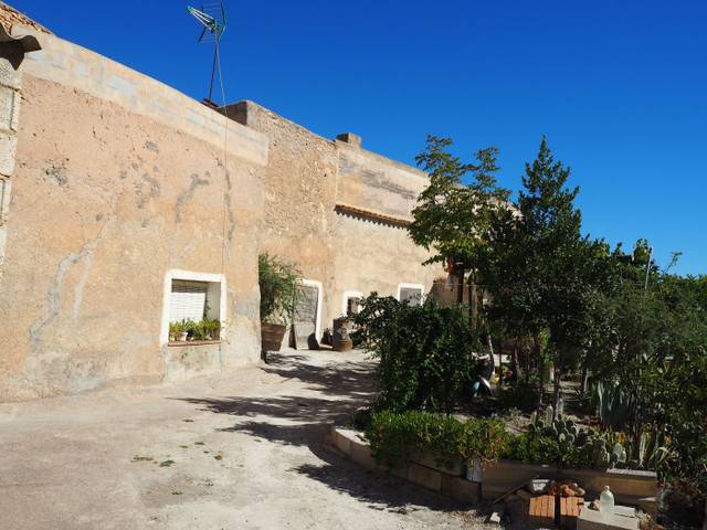 Finca rústica en Venta en Benamaurel