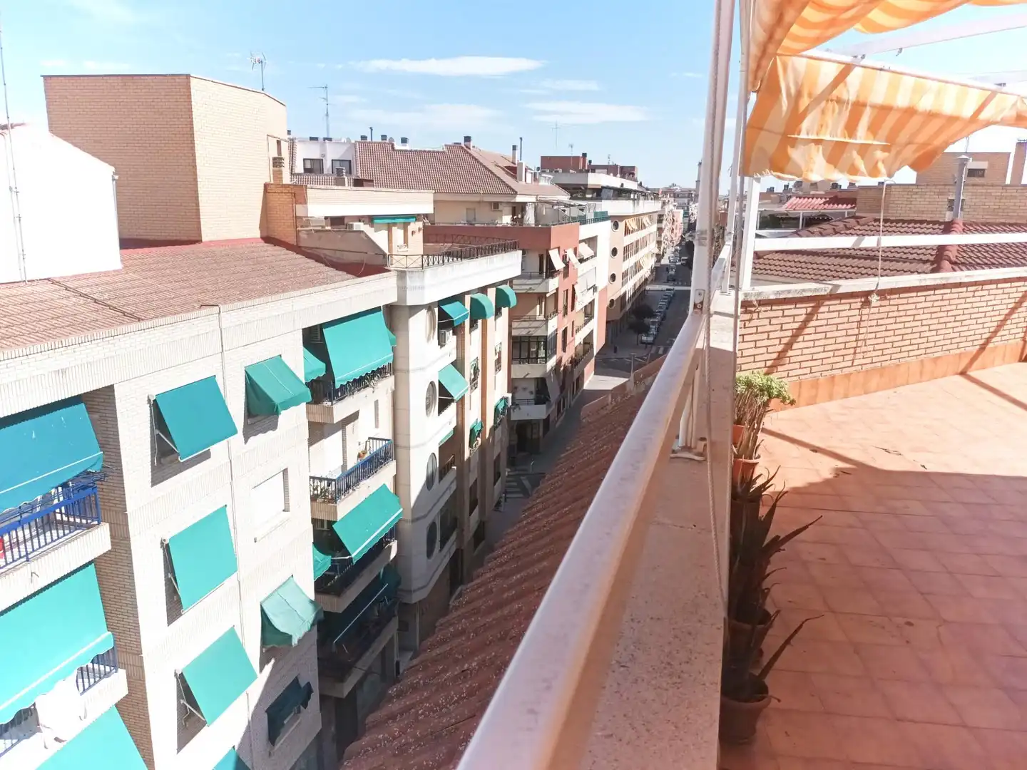 Vista exterior de Ático en venta en Ciudad Real con Aire acondicionado, Terraza y Trastero