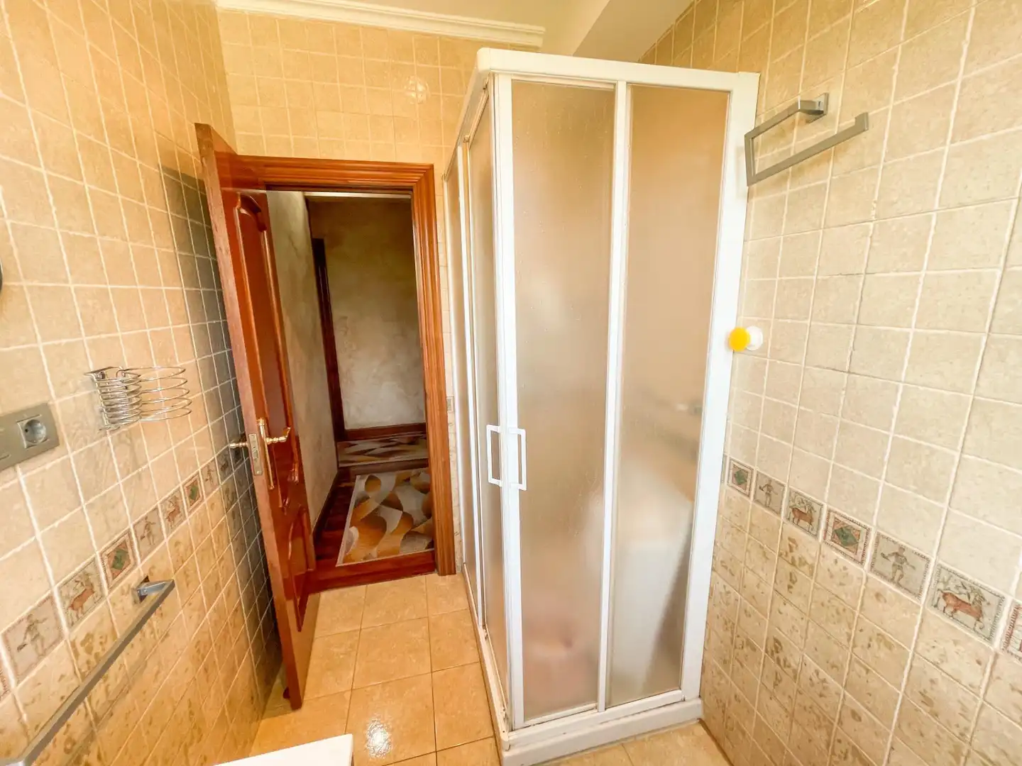 Bathroom of Houses for sale in Abanto y Ciérvana-Abanto Zierbena  with Heating, Private garden and Storage room