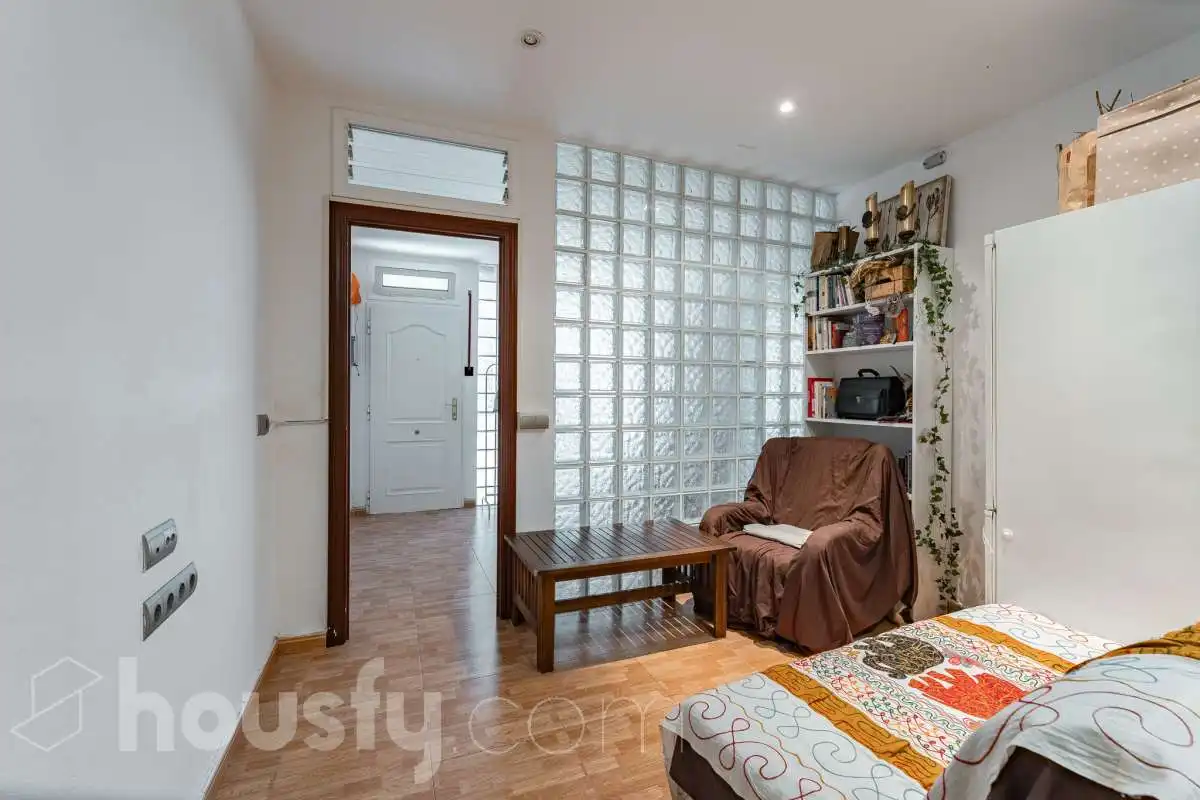 Sala de estar de Planta baja en venta en Barcelona