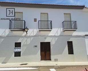 Vista exterior de Finca rústica en venda en Esparragosa de la Serena amb Terrassa