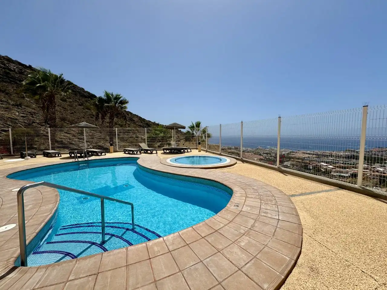Ático con piscina en alquiler en Galicia, imagen 23