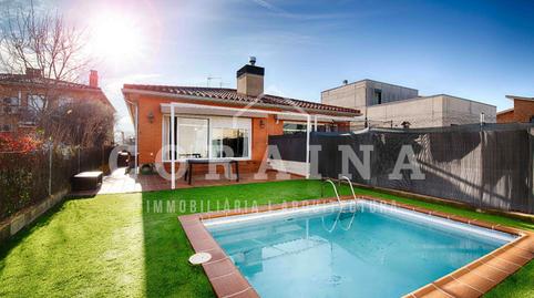 Foto 2 de Casa adosada en venda a Porqueres, Girona