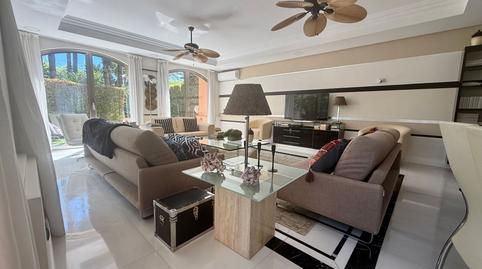 Foto 5 de Apartament en venda a Puerto Banús, Málaga