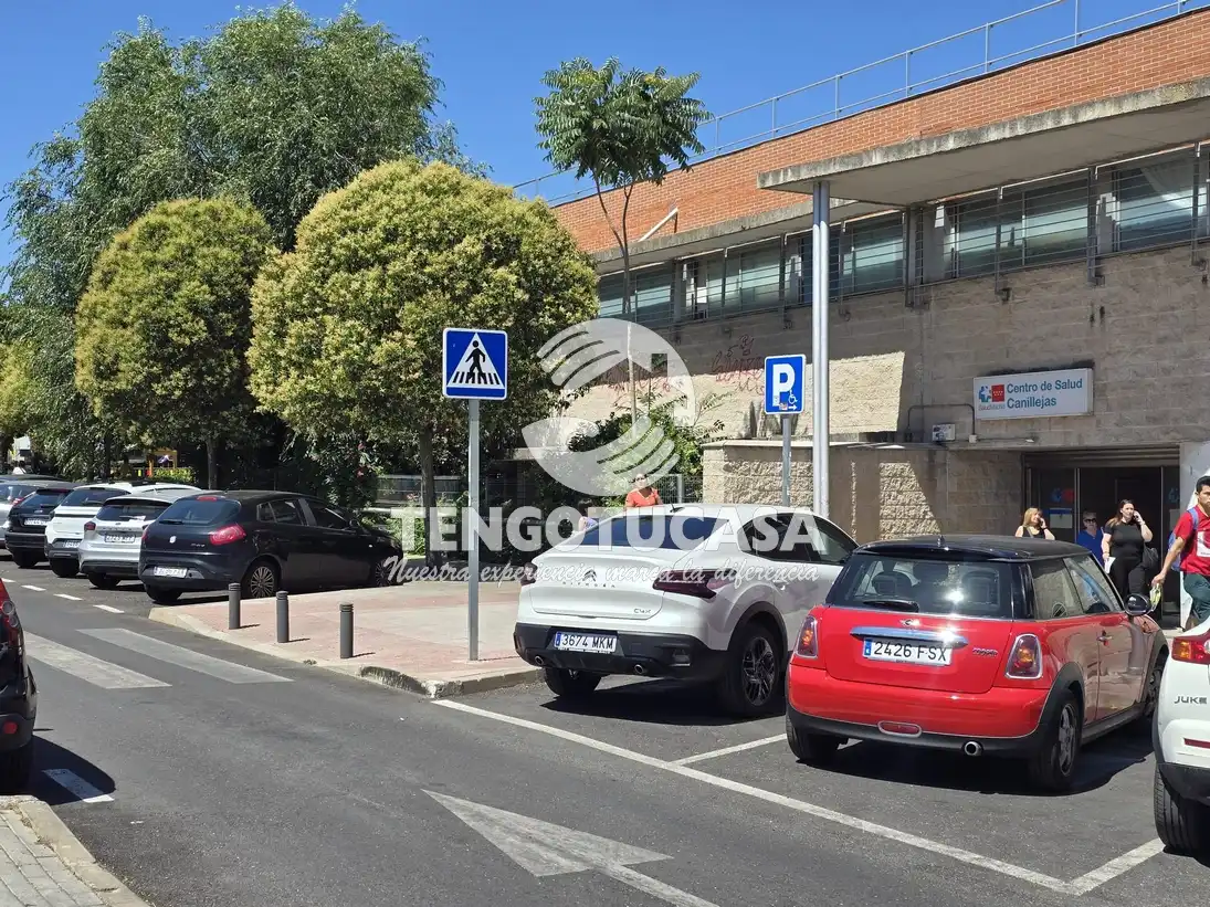 Parking of Flat for sale in Madrid  with Heating, Storage room and Furnished
