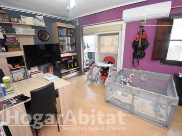 Piso con balcón en venta en Grupo Cooperación