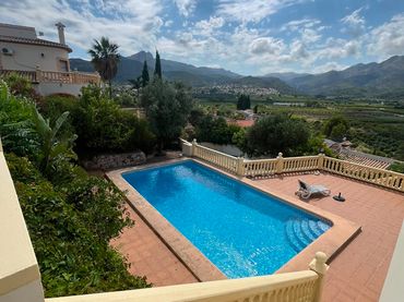 Villa avec balcon à vendre à Orba