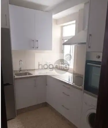 Cocina de Piso de alquiler en Sevilla con Aire acondicionado, Amueblado y Balcón