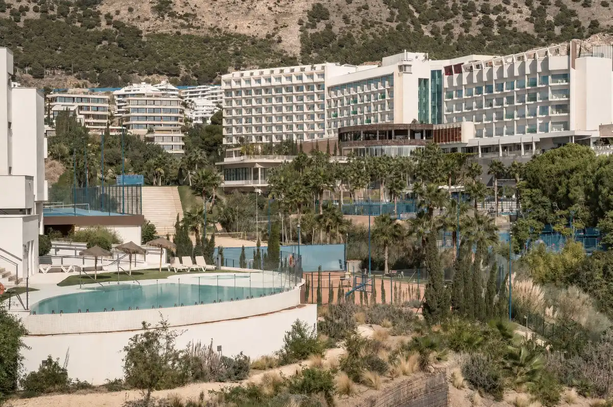 Schwimmbecken von Erdgeschoss zum Verkauf in Fuengirola mit Terrasse und Abstellraum