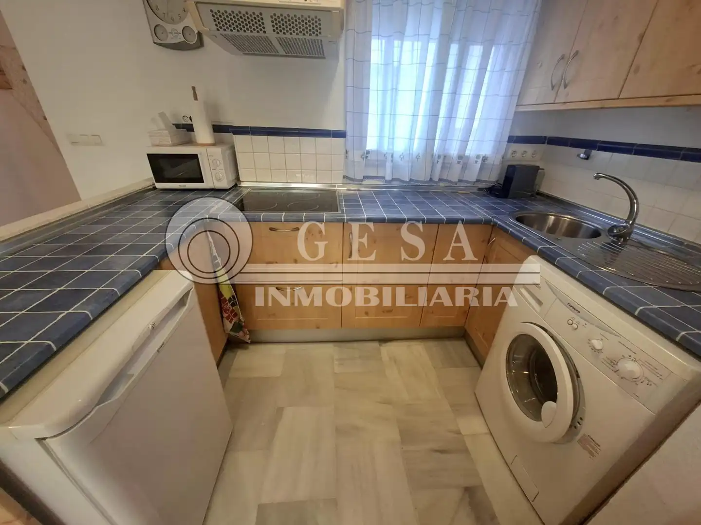 Wohnung zum Verkauf in Torrox mit Terrasse, Abstellraum und Schwimmbad