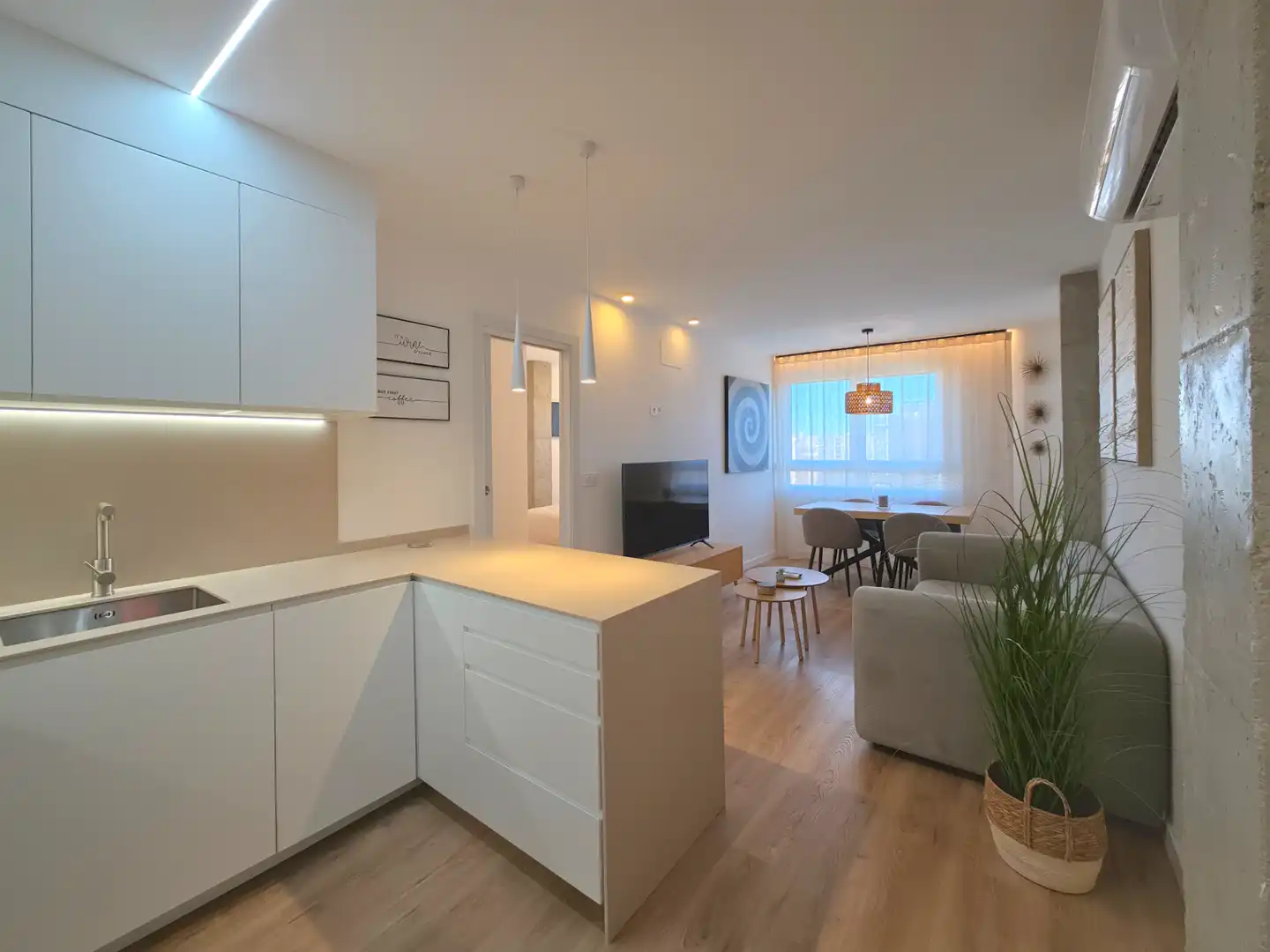 Sala de estar de Piso en venta en Alicante / Alacant con Aire acondicionado, Calefacción y Horno