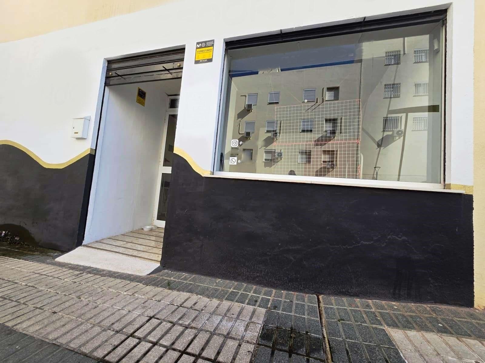 Vista exterior de Local en venta en Bormujos