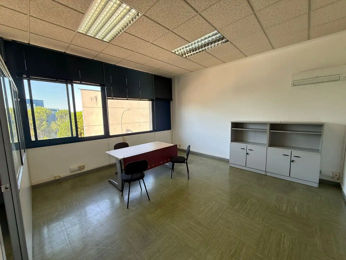 Commercial properties for rent in Alcobendas  with Air Conditioner and Furnished