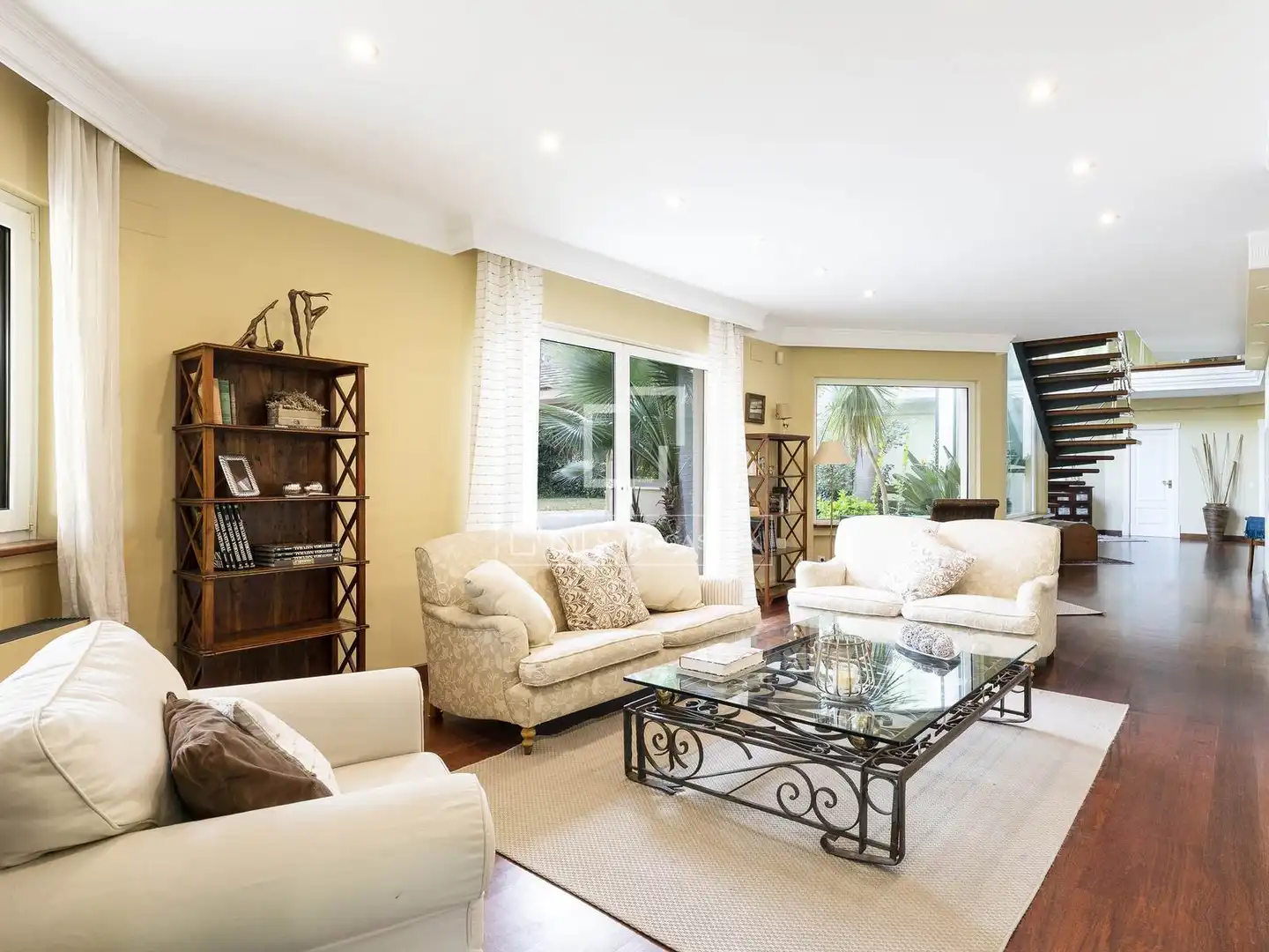 Sala de estar de Casa o chalet en venta en Sitges con Aire acondicionado, Calefacción y Jardín privado