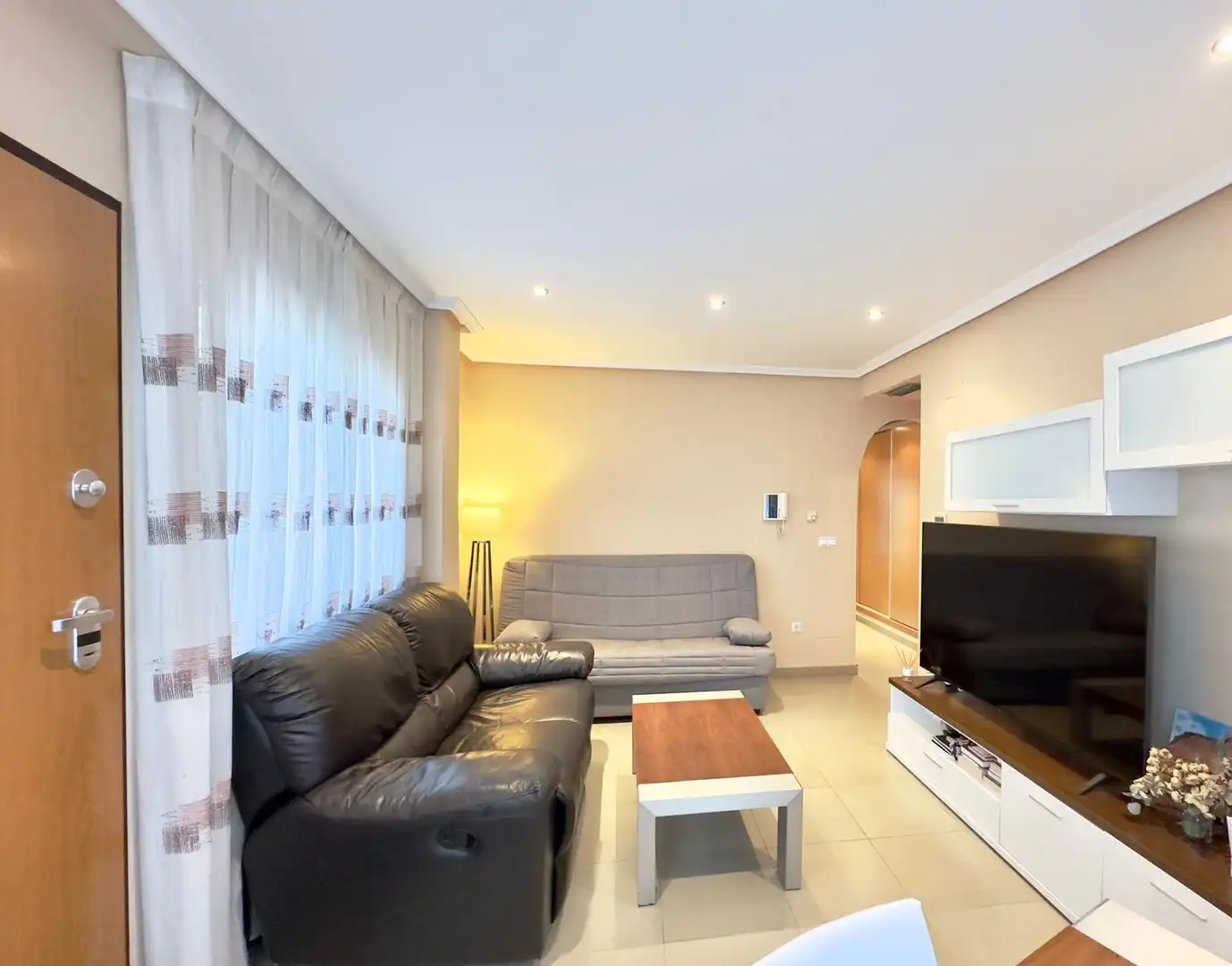 Wohnzimmer von Gebäude zum Verkauf in Torrevieja