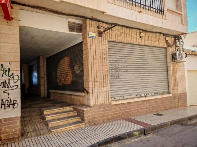 Local comercial en Alquiler en Centro