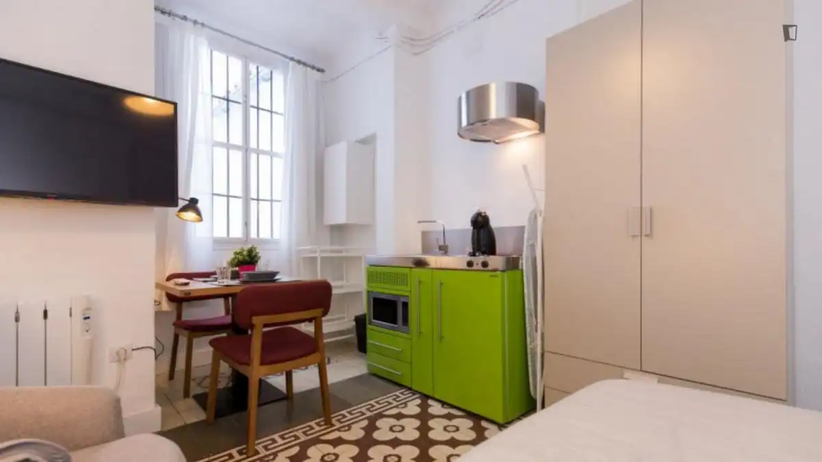 Study for rent in San Matías - Realejo