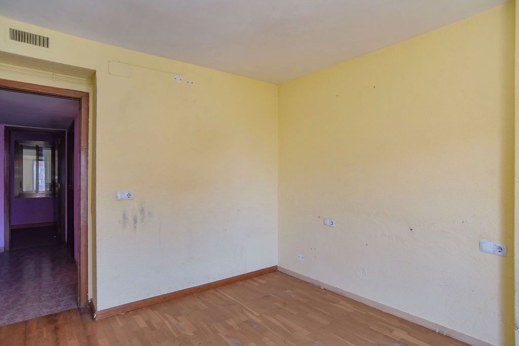 Habitación de Piso en venta en Badalona