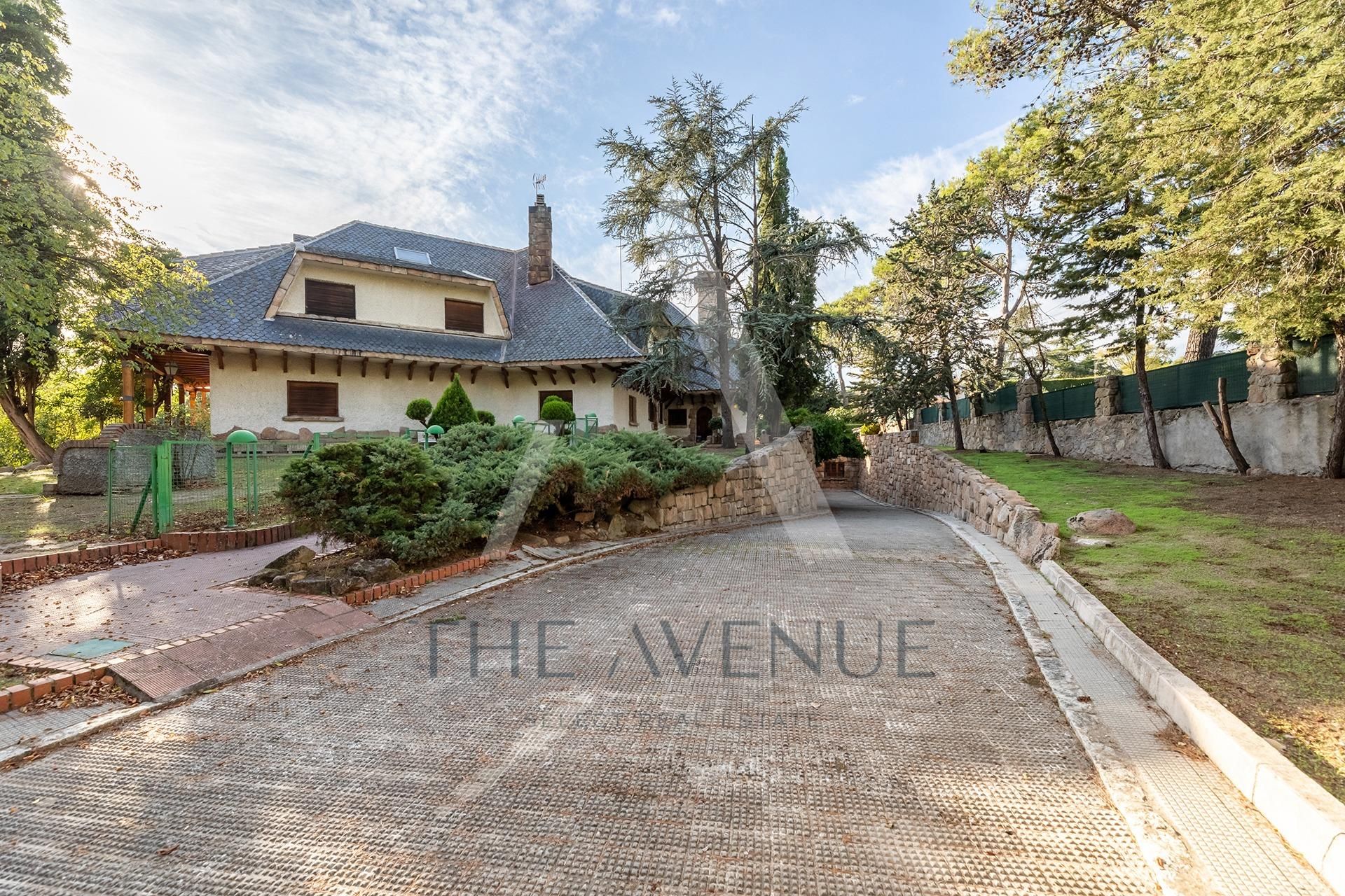 Exterior view of House or chalet for sale in Boadilla del Monte  with Heating, Private garden and Terrace