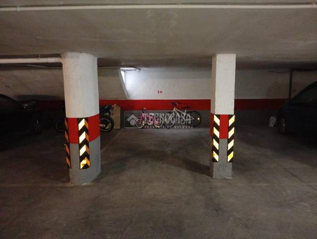 Garaje en Venta en C. Demetrio Spínola en Rosaleda - Juventud