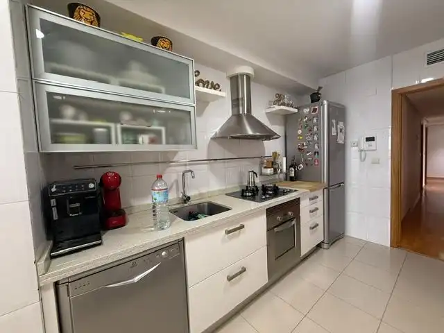 Cocina de Piso de alquiler en Murcia con Aire acondicionado, Calefacción y Jardín privado