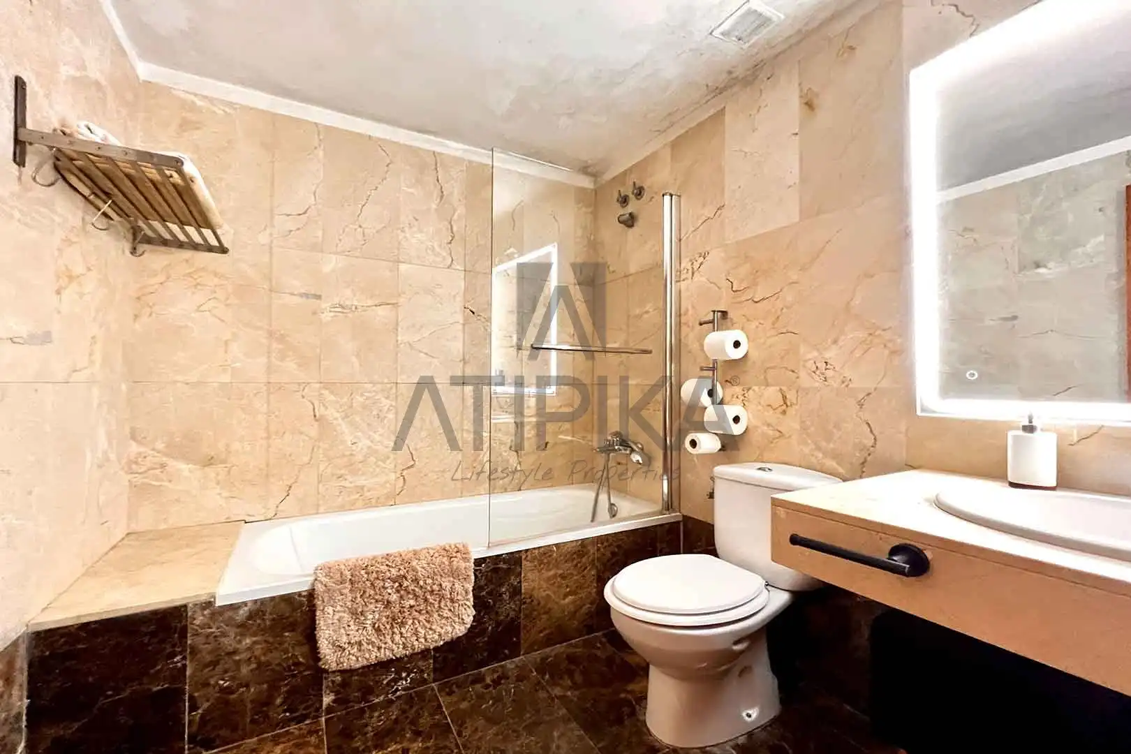 Bathroom of Duplexes for sale in Sitges  with Heating, Parquet flooring and Terrace
